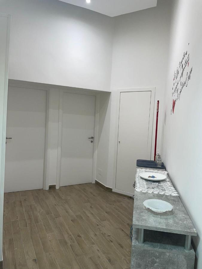 Dormire A Napoli Centro Holiday House Casa Vacanza Εξωτερικό φωτογραφία