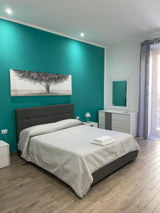 Dormire A Napoli Centro Holiday House Casa Vacanza Εξωτερικό φωτογραφία