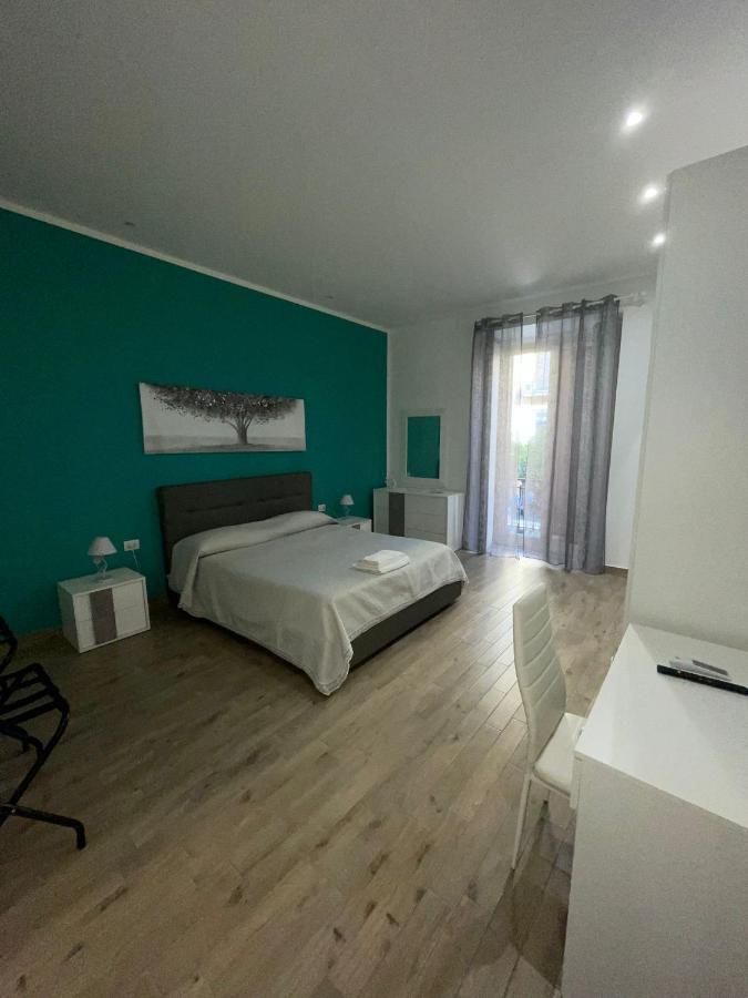Dormire A Napoli Centro Holiday House Casa Vacanza Εξωτερικό φωτογραφία