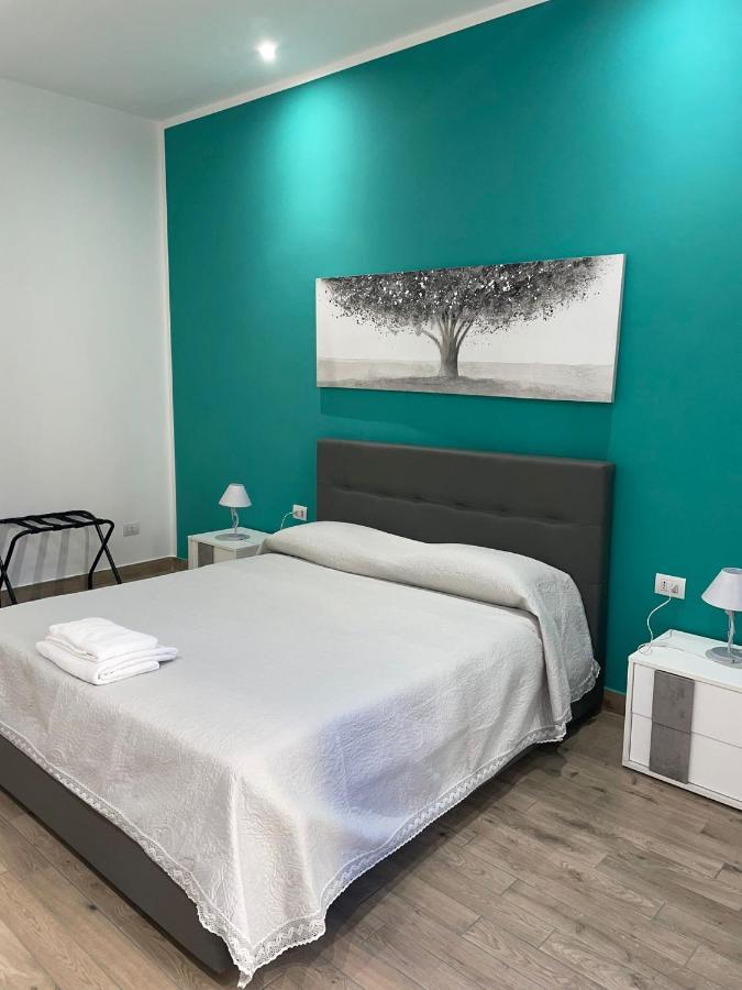 Dormire A Napoli Centro Holiday House Casa Vacanza Εξωτερικό φωτογραφία