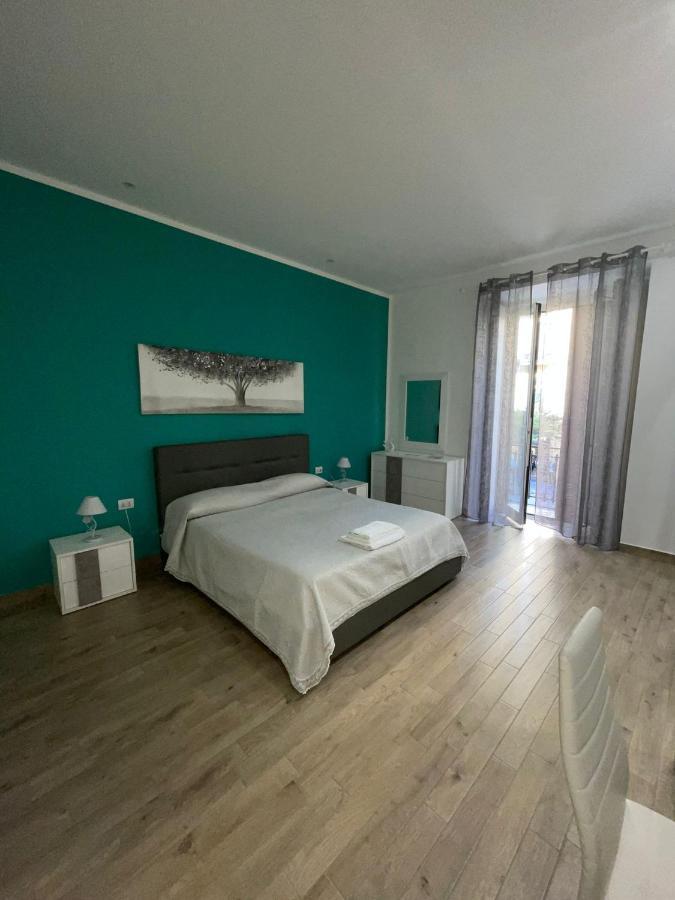 Dormire A Napoli Centro Holiday House Casa Vacanza Εξωτερικό φωτογραφία