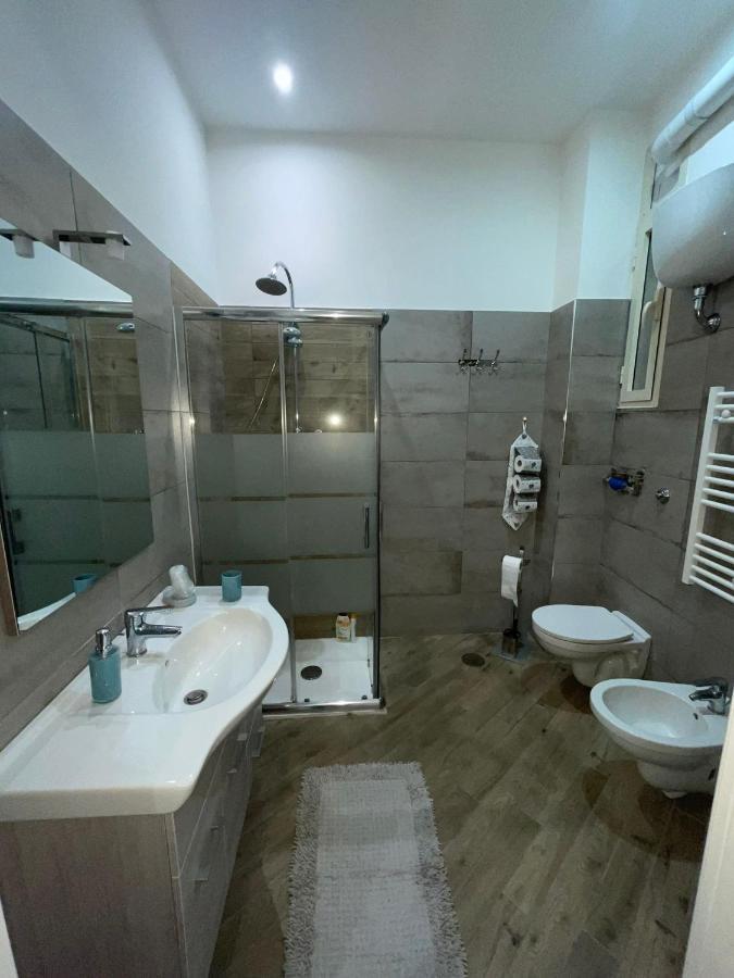 Dormire A Napoli Centro Holiday House Casa Vacanza Εξωτερικό φωτογραφία