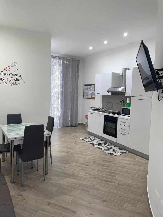 Dormire A Napoli Centro Holiday House Casa Vacanza Εξωτερικό φωτογραφία