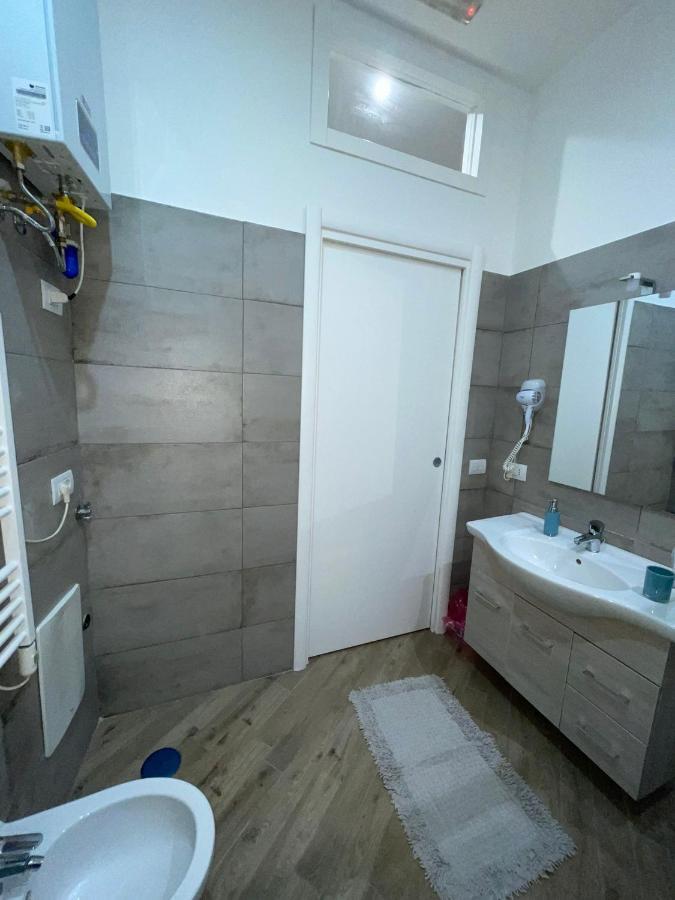 Dormire A Napoli Centro Holiday House Casa Vacanza Εξωτερικό φωτογραφία