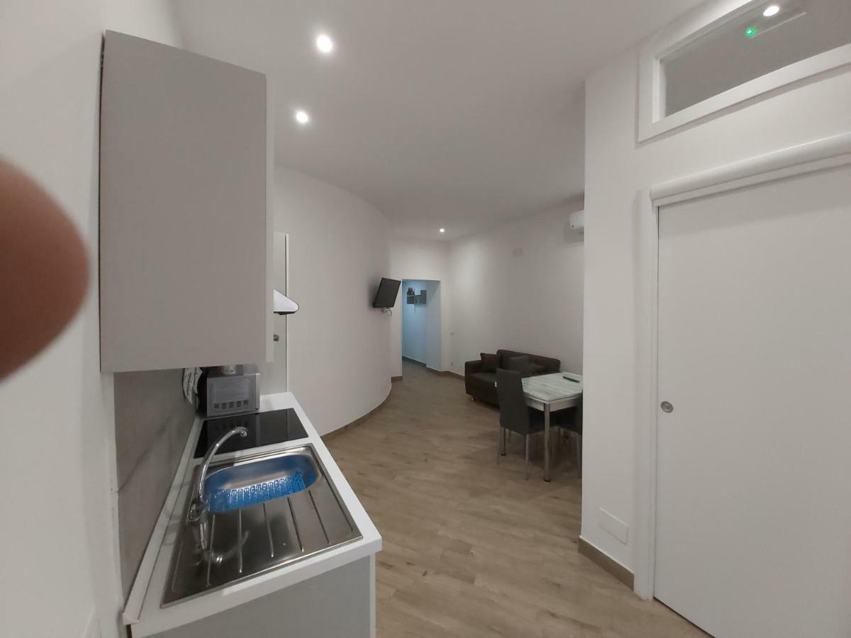 Dormire A Napoli Centro Holiday House Casa Vacanza Εξωτερικό φωτογραφία
